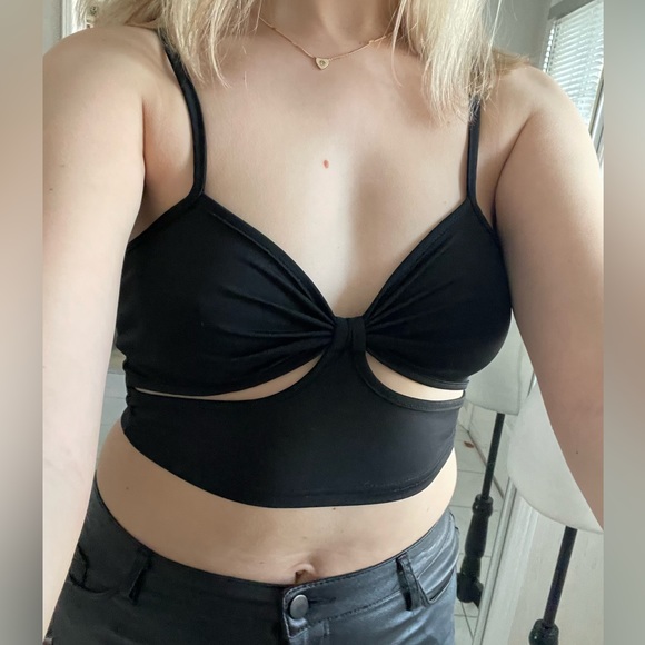 Cut Out Sexy Black Top | Size S - Picture 2 of 4